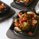 14 Ounce Seasoned Cast Iron Mini Server\HMS14RC