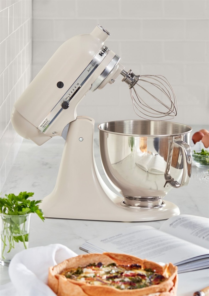 KitchenAid (4.8) L Stand Mixer - ALMOND CREAM\ 5KSM125BAC