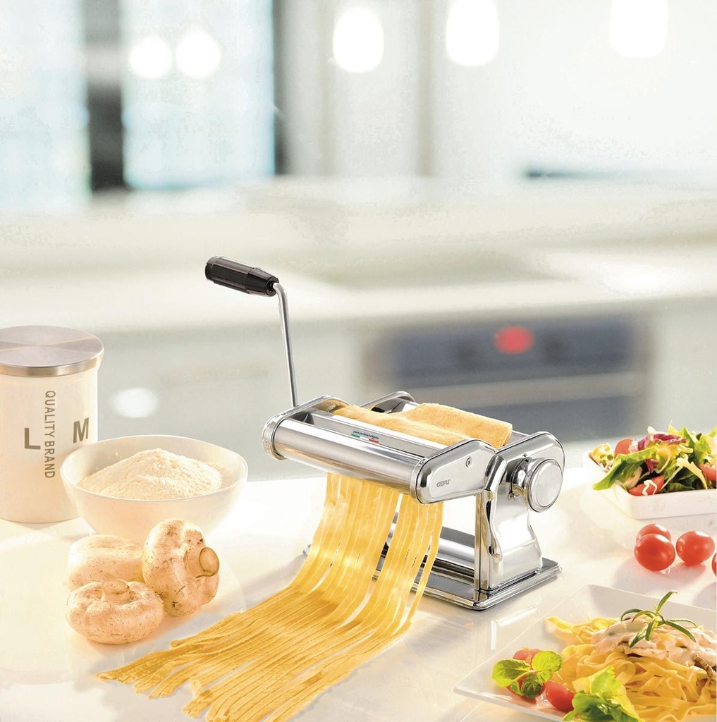 Professional Pasta Machine