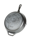 12In Lodge Wildlife Skillet with Bear\L10SKWLBR